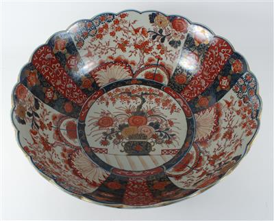 Große Imari Schale, - Antiques