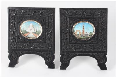2 Miniaturen mit Ansichten von Indien (Taj Mahal und Qutub Minar Hof), - Antiques