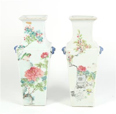 1 Paar Famille rose Vasen, China, 19. Jh., Marke Nei Zao Guan Yao, - Asiatika und islamische Kunst