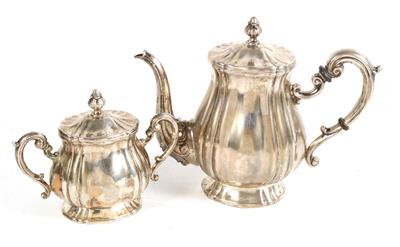 Italienische Silber Kaffeekanne und Zuckerdose, - Silver objects