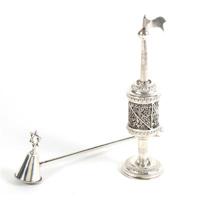 Silber Besomimbüchse und Löschhut, - Silver objects