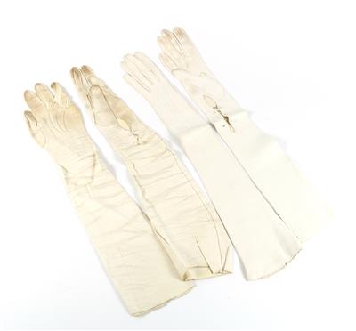 2 Lederetuis für "Taschentücher" und "Handschuhe" mit Inhalt, - Antiquitäten