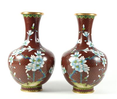 1 Paar Cloisonné Vasen, - Antiques