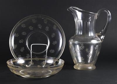 Krug und 2 Glasschalen, - Antiques