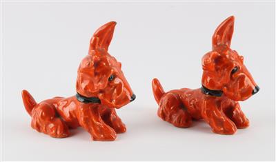 Zwei "Modehunde"(sitzende Scotch Terrier), - Antiquitäten