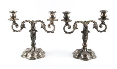 Paar Wiener zweiflammige Silber Kerzenleuchter, - Ausgewählte Silberobjekte