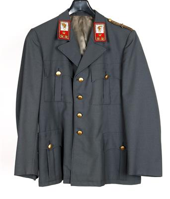 Uniformrock für einen Bezirksinspektor der österreichischen Gendarmerie, - Antique Arms, Uniforms and Militaria