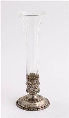 Wiener Vase mit Silbermontierung, - Silver