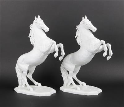 Paar courbettierende Pferde, - Antiques
