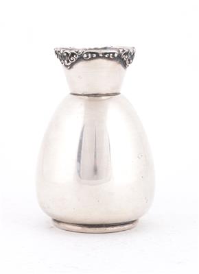 Italienische Silber Vase, - Stříbro