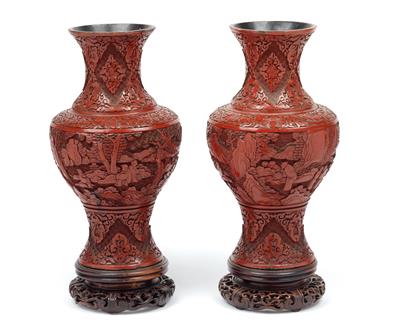 1 Paar Rotlackvasen, China, 19. Jh. - Antiques