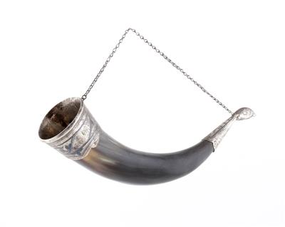 Russisches Horn mit Silbermontierung, - Silber