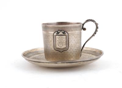 Französische Silber Tasse mit Untertasse, - Antiques