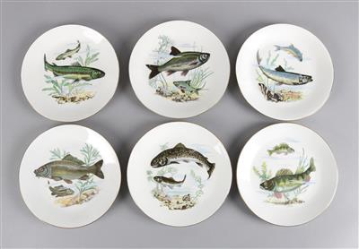 6 kleine Fischteller Dm. 18,5 cm, 1 Fischplatte, - Antiques