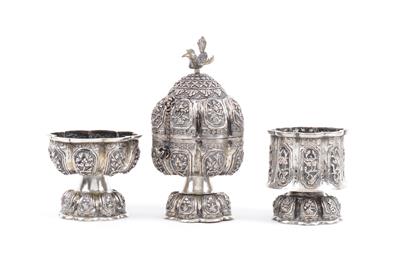 Osmanische Deckeldose und 2 Gefäße, - Asiatica e Arte
