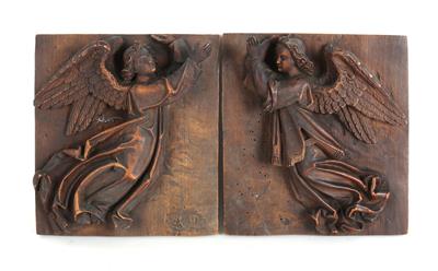 Zwei Reliefe mit Engeln, - Antiquitäten