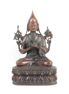 Bronzefigur eines Lama, - Antiques