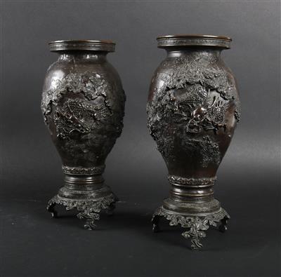 Paar Bronzevasen - Antiques