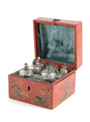 Parfumflakons mit Kassette, - Antiques