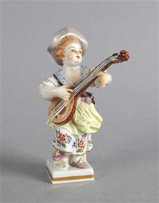 Musizierende Frau, - Saisonabschluß-Auktion Antiquitäten