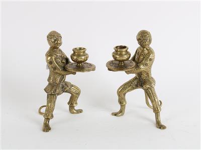 Paar Kerzenhalter in Form von Affen, - Summer auction Antiques
