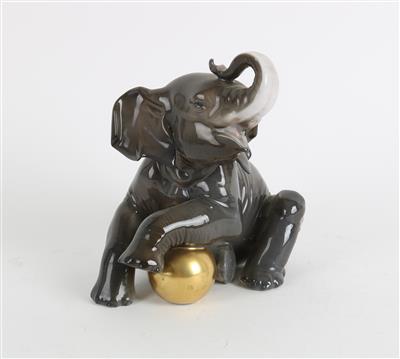 Elefant mit Kugel, - Summer auction Antiques