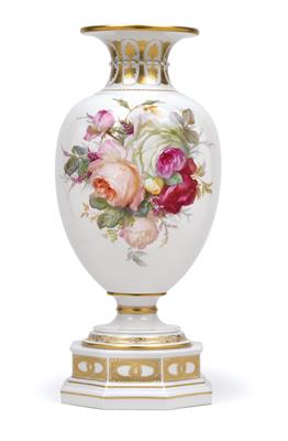 Vase mit Sockel, - Summer auction Antiques