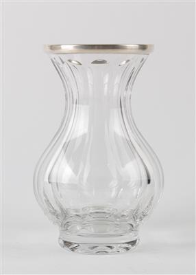 Vase mit Silbermontierung, - Silber