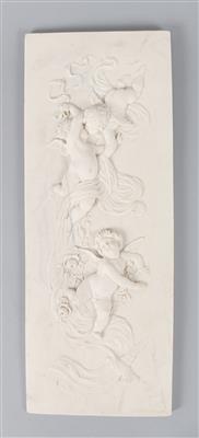 Steinguss Relief, drei Putti und Taube, - Antiquariato