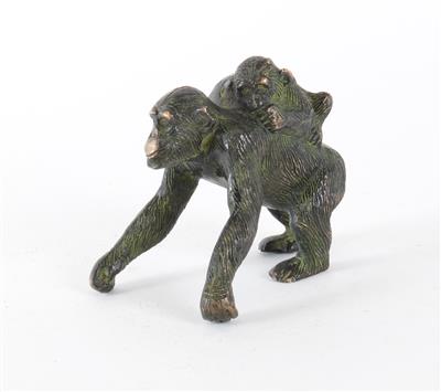 Affe mit Jungem, - Antiquitäten