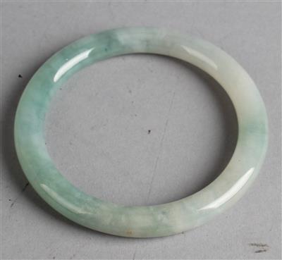 Jade-Armreif, - Antiquariato