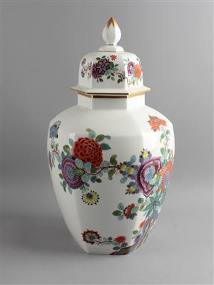 Meissen Deckelvase, - Antiquitäten