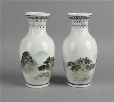 Paar kleine Vasen, - Antiquitäten
