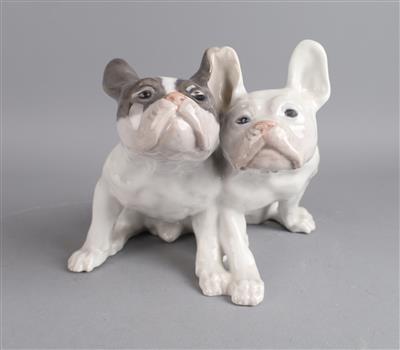 Zwei sitzende französische Bulldoggen, - Antiques