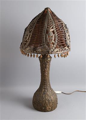 Ungewöhnliche Tischlampe, - Antiques