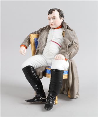 Napoleon Bonaparte auf Stuhl sitzend, - Antiquitäten