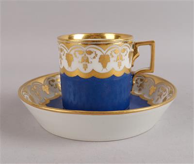 Tasse mit Untertasse, Kaiserliche Manufaktur, Wien 1807, - Antiquitäten
