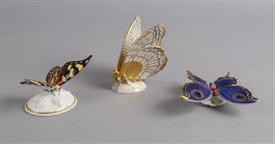 Drei Schmetterlinge, - Antiquitäten