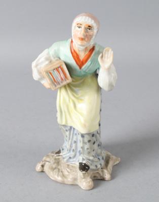 Porzellanfigur einer alten Frau, Schlaggenwald, - Antiquariato