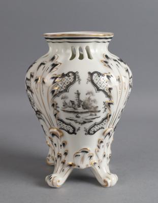 Vase auf vier Füßen, Sächsische Porzellanmanufaktur - Works of Art
