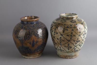2 persische Vasen, 19./20. Jh., - Works of Art