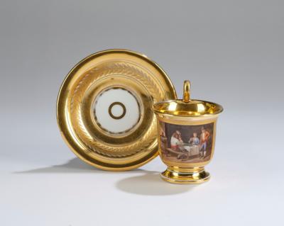 Tasse mit häuslicher Szene Untertasse mit Golddekoren, Paris, um 1840, - Antiquariato