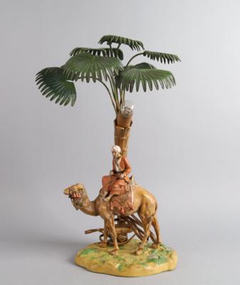 Tischlampe in Form eines Orientalen auf Kamel unter Palme, - Antiquitäten