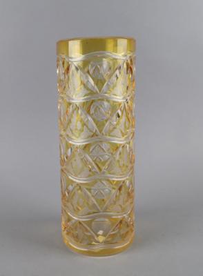 Hohe Vase mit Ornament- und Floraldekor, Glasfachschule Haida und Johann Oertel & Co., Glasraffinerie, Haida, um 1915/20 - Antiquariato