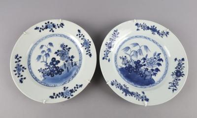 2 blau-weiße Teller, China, 18. Jh., - Antiquitäten