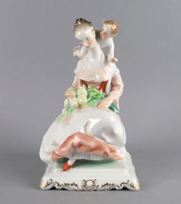 Sitzende Dame mit Putto, Herend, - Antiquitäten