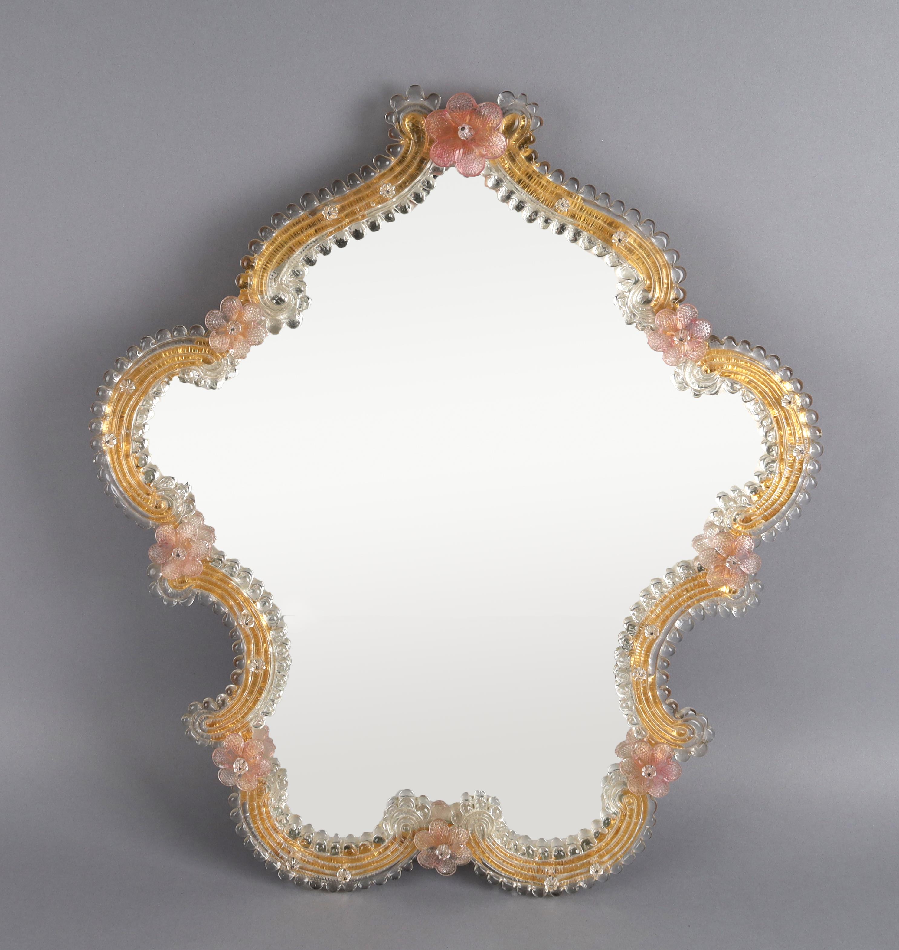 Venezianischer Spiegel, Murano, zweite Hälfte 20. Jahrhundert -  Antiquitäten 2023/08/09 - Realized price: EUR 320 - Dorotheum