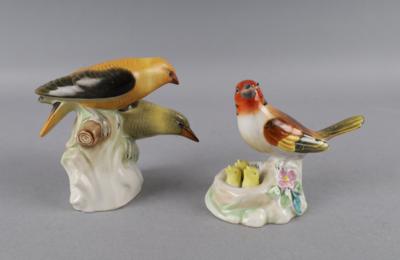 Vogel mit Wurm und Küken, 2 Vögel auf Stamm, Herend, - Antiquitäten