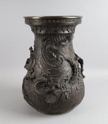 Bronzevase, Japan, 19. Jh., - Antiquariato