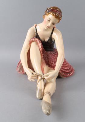 Stephan Dakon, große Figur einer Ballerina, Modellnummer:2031, Firma Keramos, Wien, ca. ab 1950 - Works of Art
